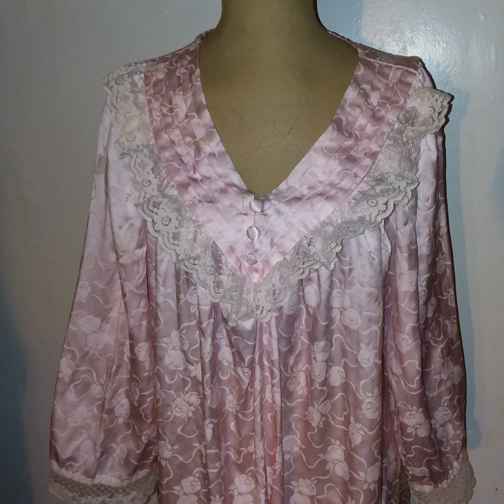 Vintage Elise Stevens Satin Nightgown L Cream Embroidered Floral Lace Trim